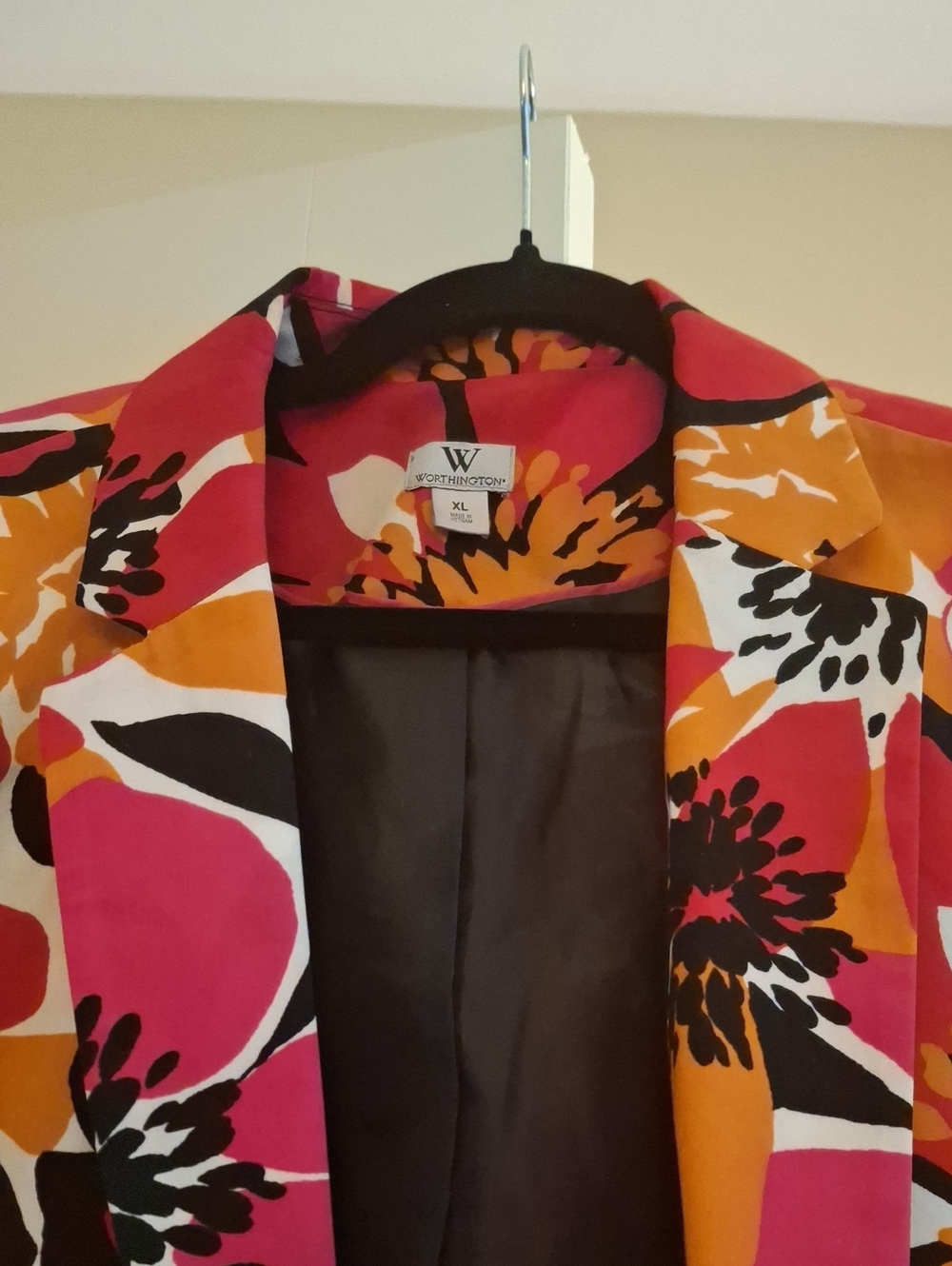 Blazer - Picture 2 of 2